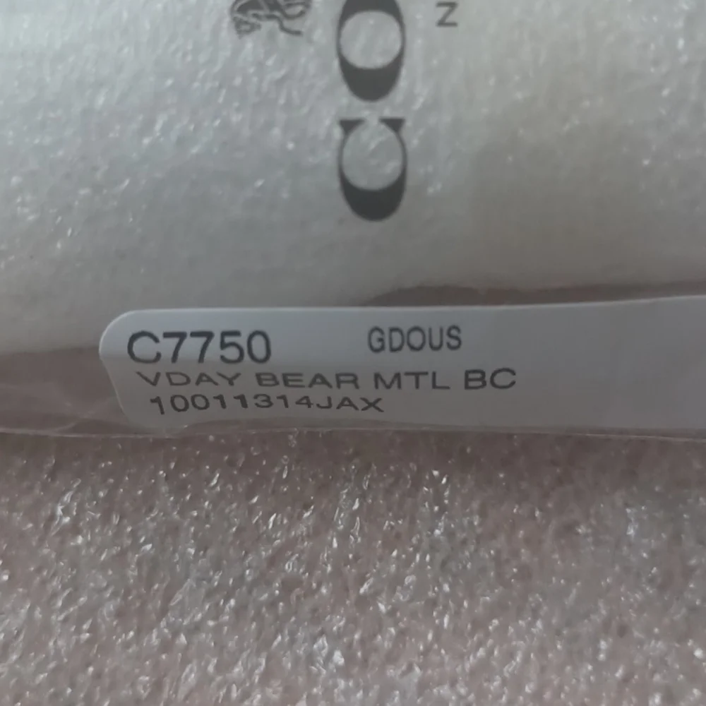 NWT COACH Valentine's Day Bear Bag Charm - Picture 5 of 5